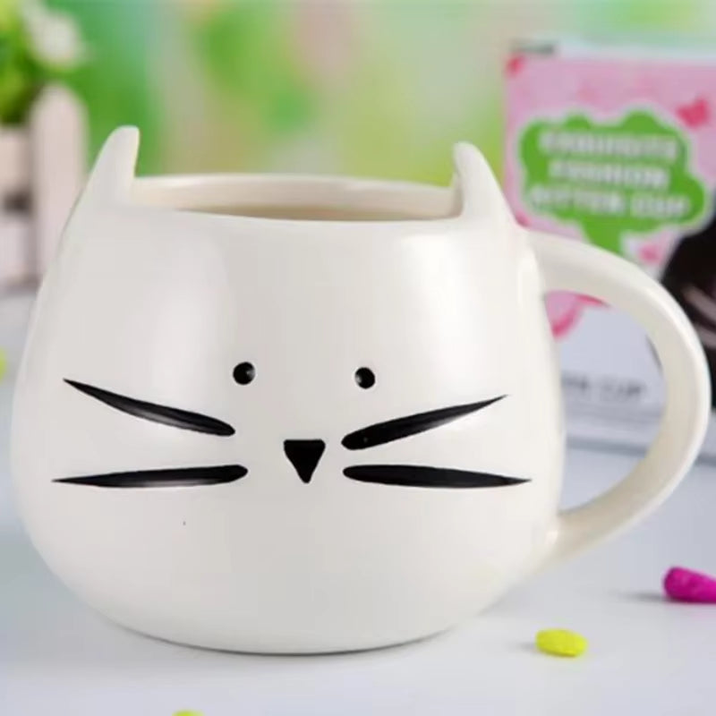 Ceramic Cute Cat Mugs with Spoon Coffee Tea Milk Animal Cups with Handle Black and White Pair Cup 400Ml Drinkware Nice Gifts